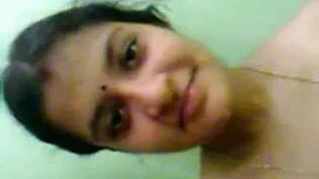 Desi bhabi and bf in net cafe